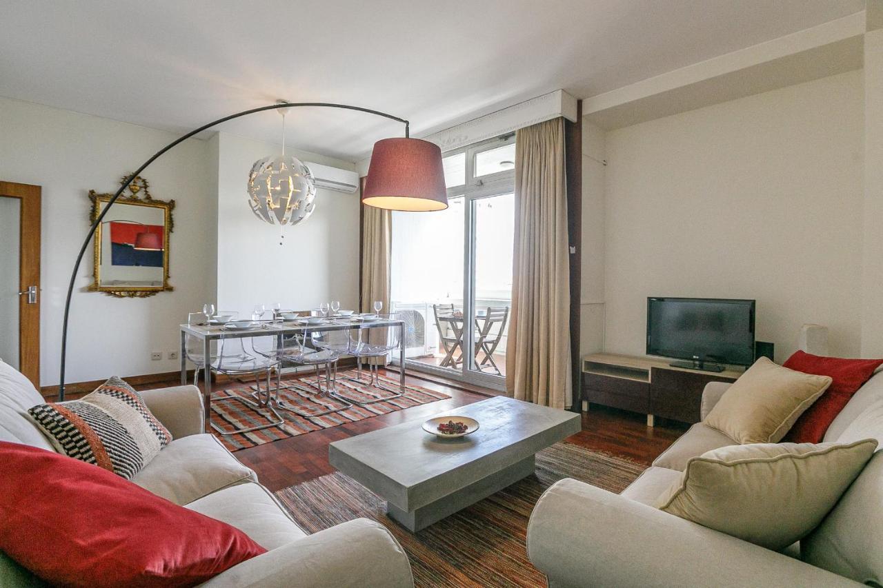 Lovelystay - Spacious 3Br Flat With Ac And Balcony Πόρτο Εξωτερικό φωτογραφία