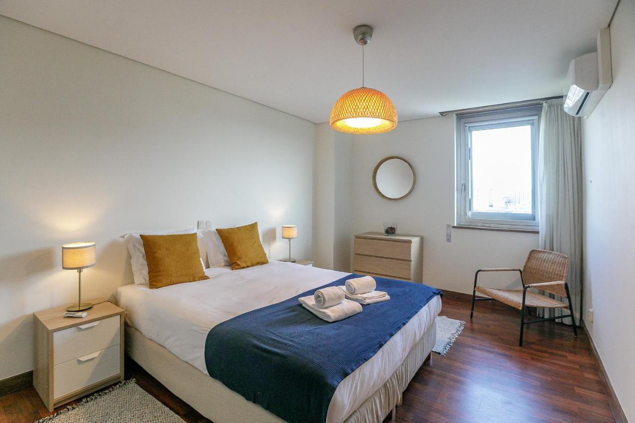 Lovelystay - Spacious 3Br Flat With Ac And Balcony Πόρτο Εξωτερικό φωτογραφία